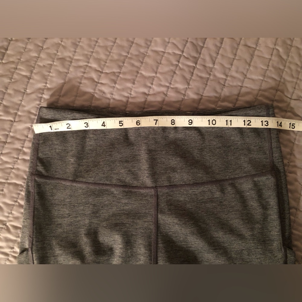 ATHLETA NWOT Ultimate Stash Pocket Capri Leggings - Picture 9 of 10